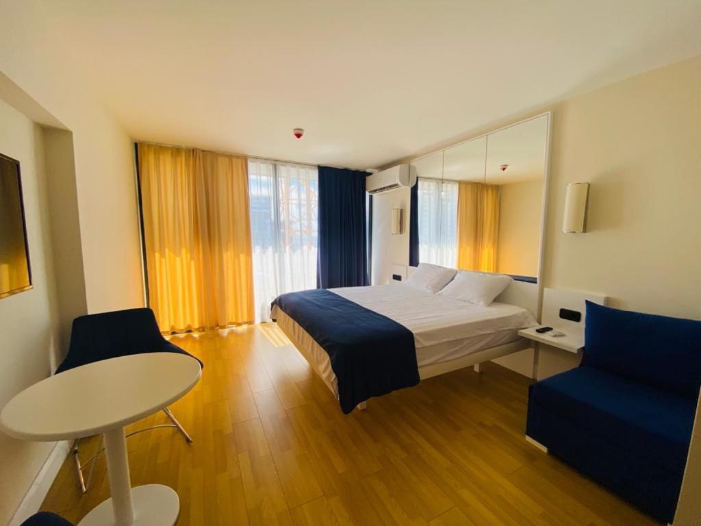 Orbi City Seaview Batumi Exterior foto